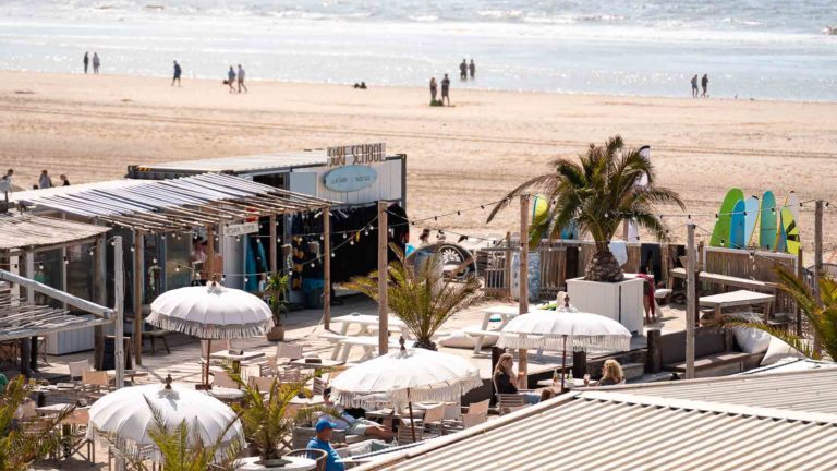 surfschool Noosa in zandvoort